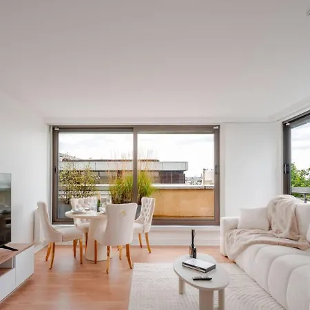 Apartment Elysee's Paris