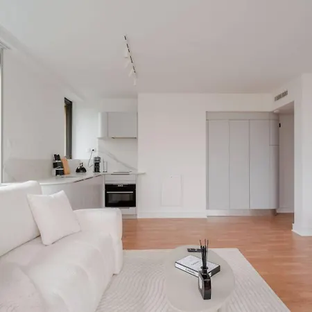 Apartment Elysee's Paris
