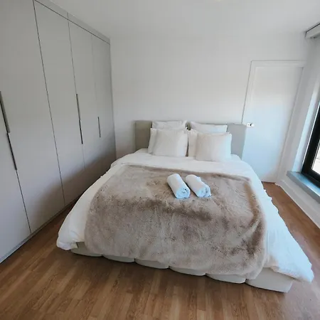 Apartment Elysee's Paris